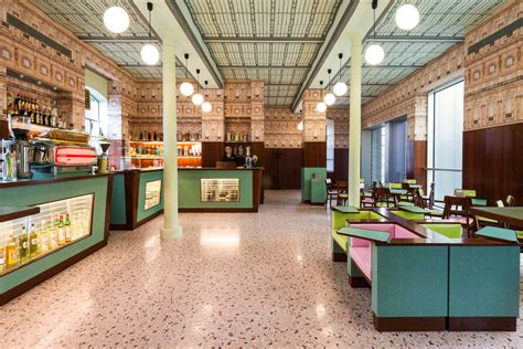 fondazione prada caffetteria|Fondazione Prada e Bar Luce: un'immersione nell'Arte e nella .